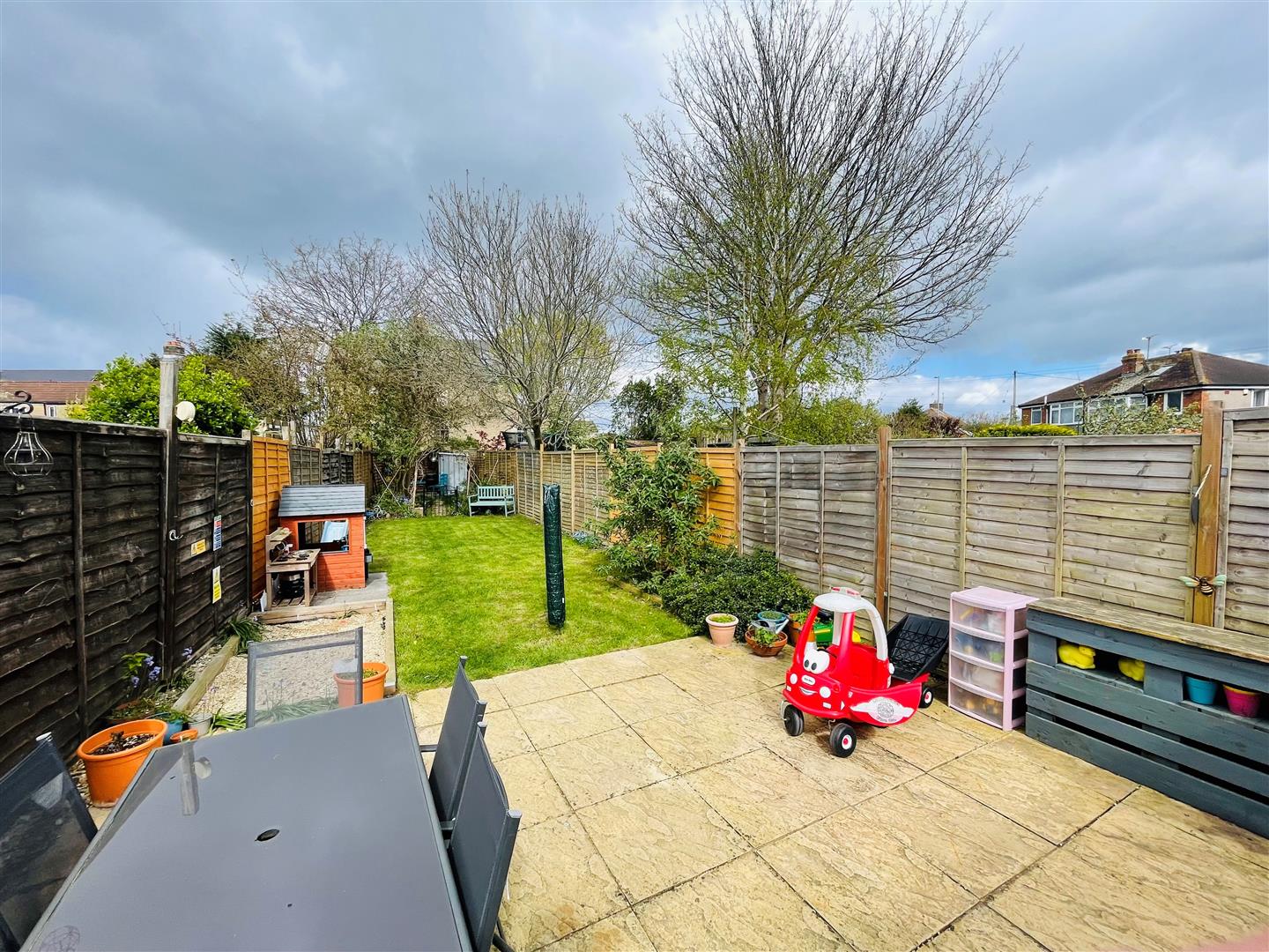Warwick Crescent, Melksham Lock and Key